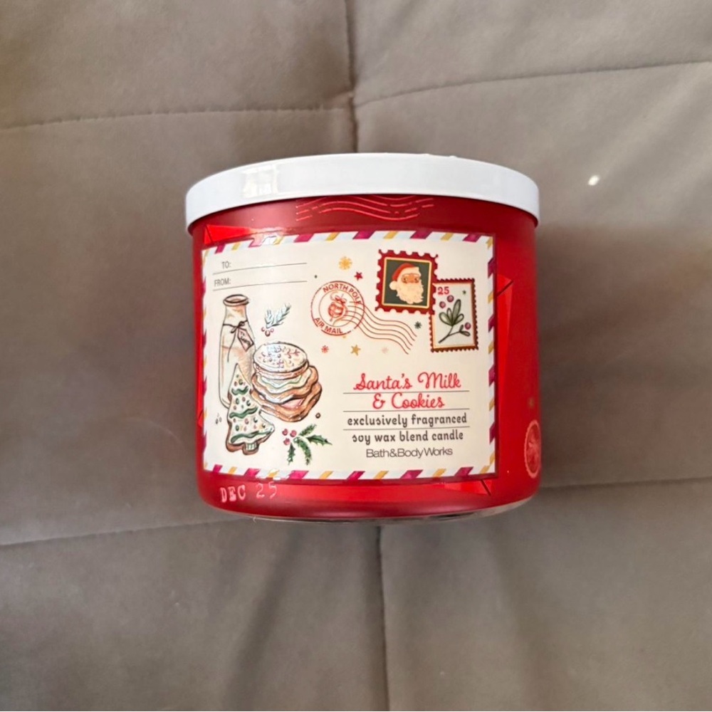 2 Bath & Body Works Candles